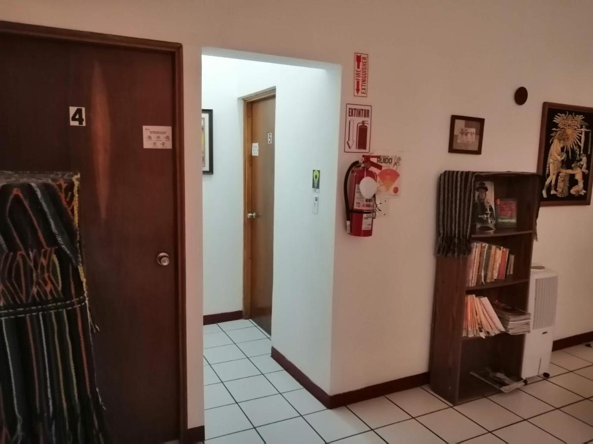 Novohostal B&B Guatemala City Екстер'єр фото
