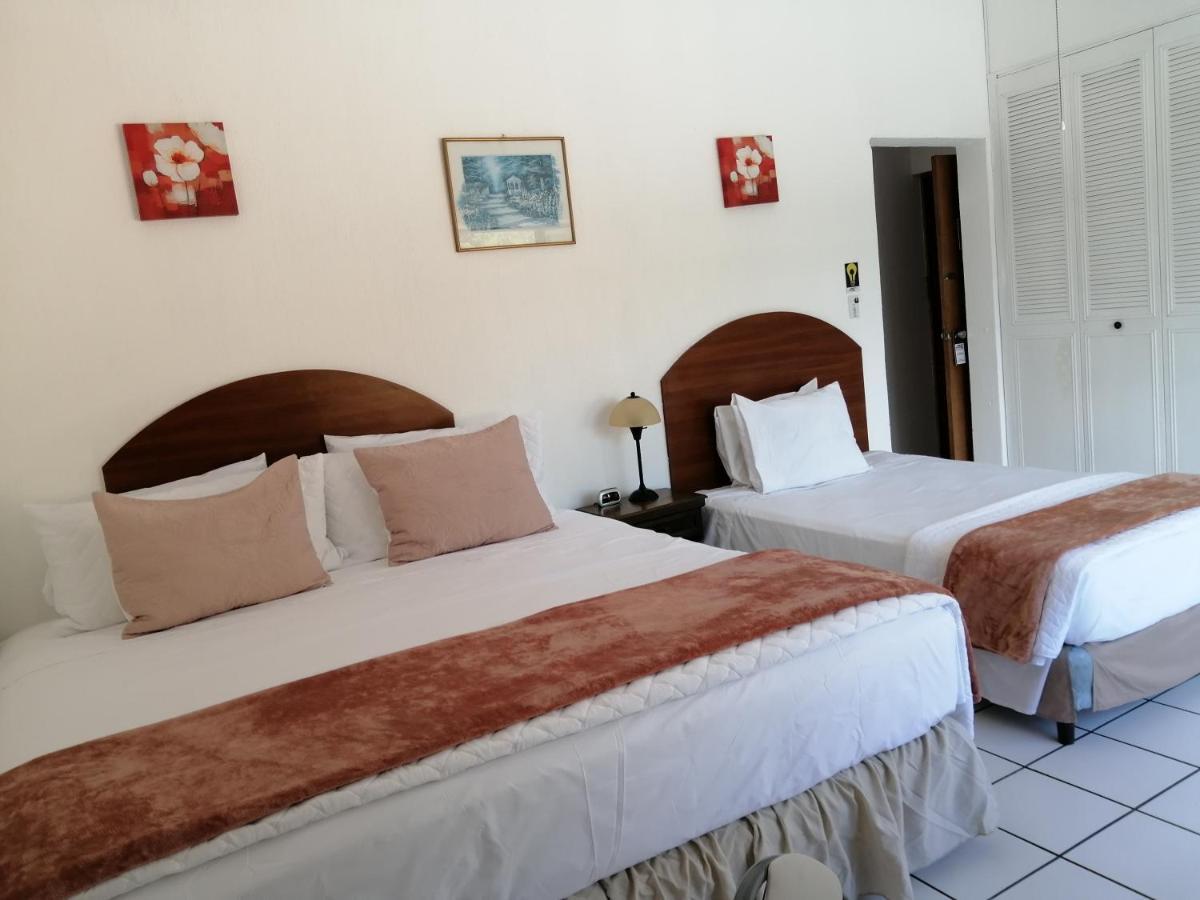 Novohostal B&B Guatemala City Екстер'єр фото