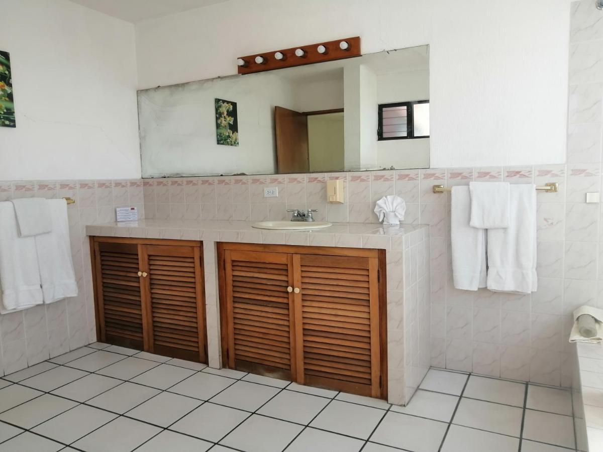 Novohostal B&B Guatemala City Екстер'єр фото