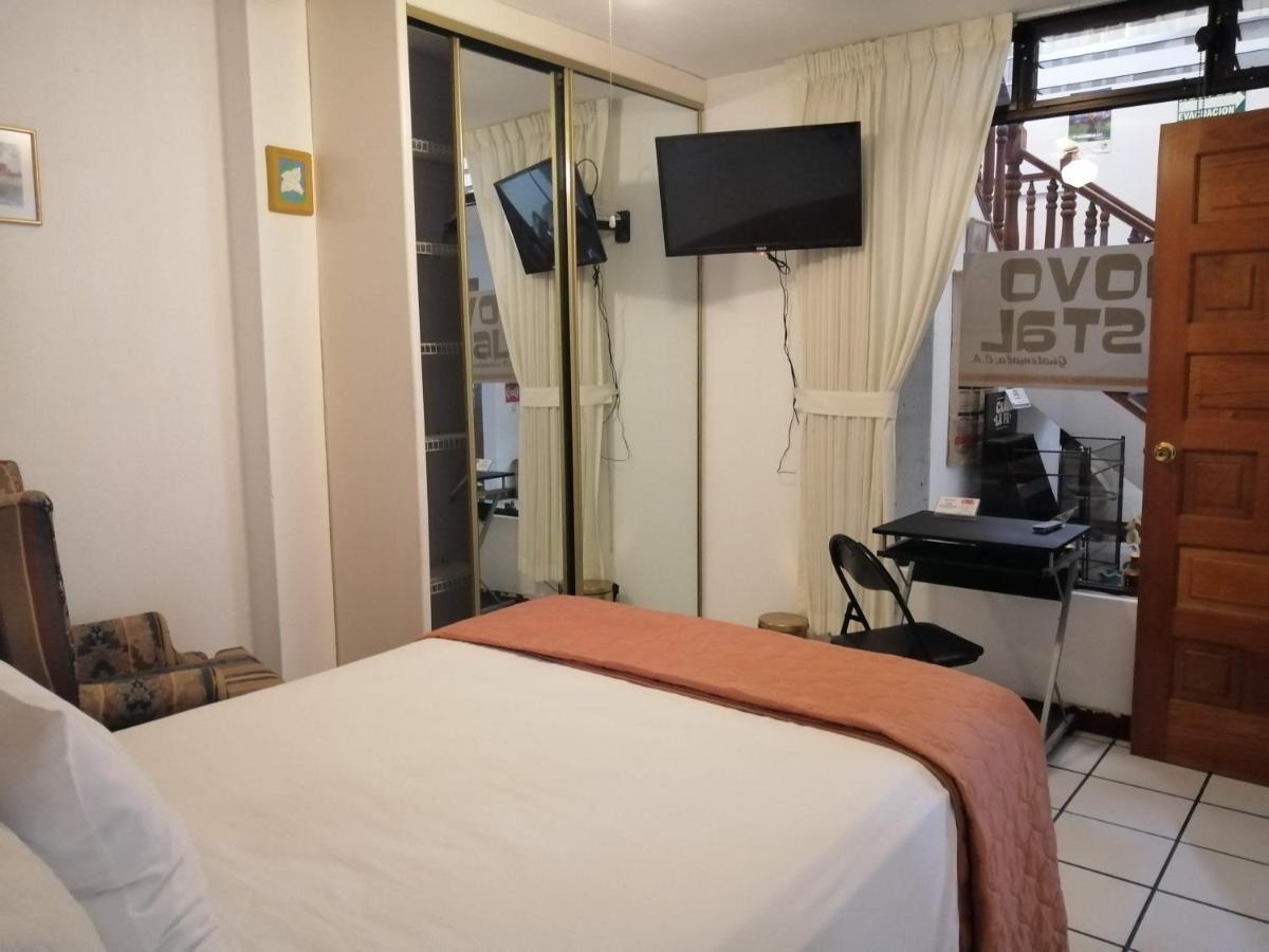Novohostal B&B Guatemala City Екстер'єр фото