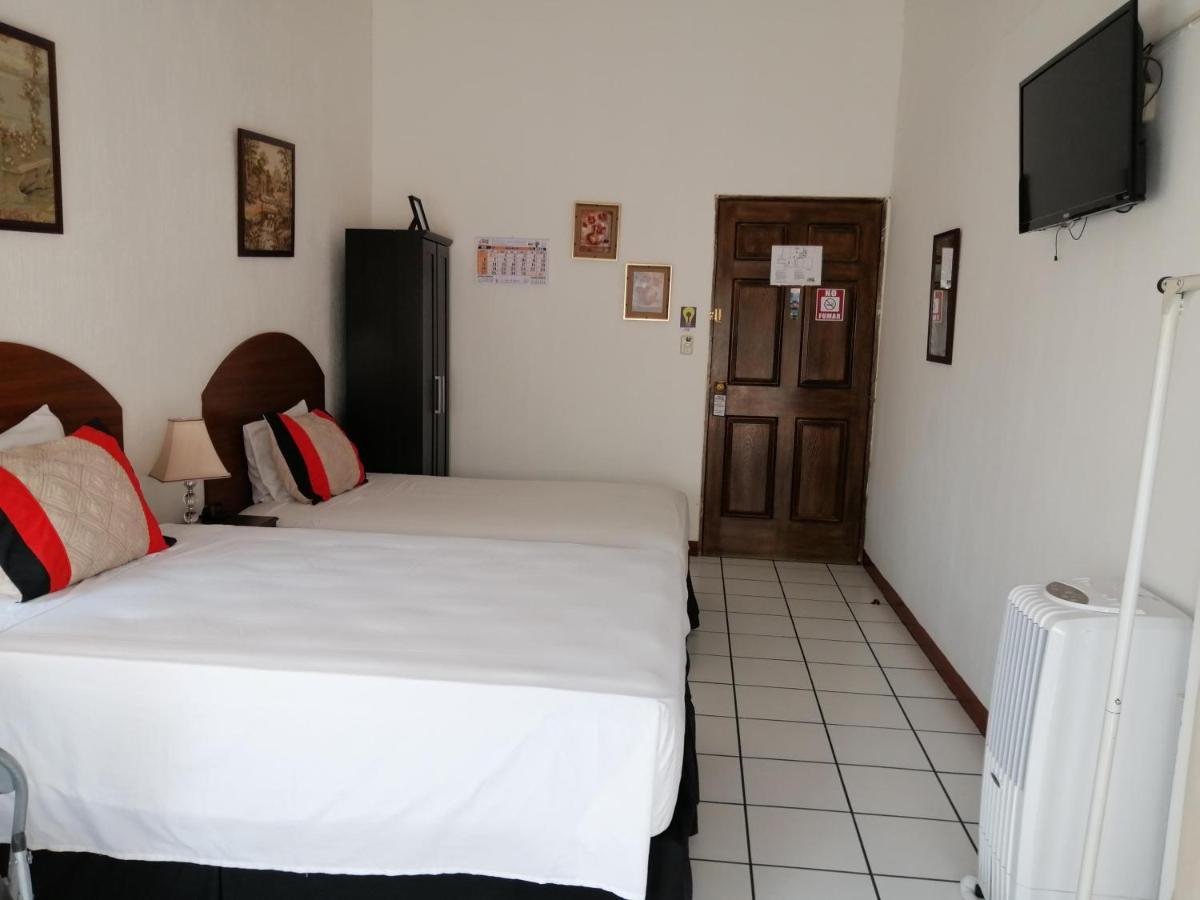 Novohostal B&B Guatemala City Екстер'єр фото