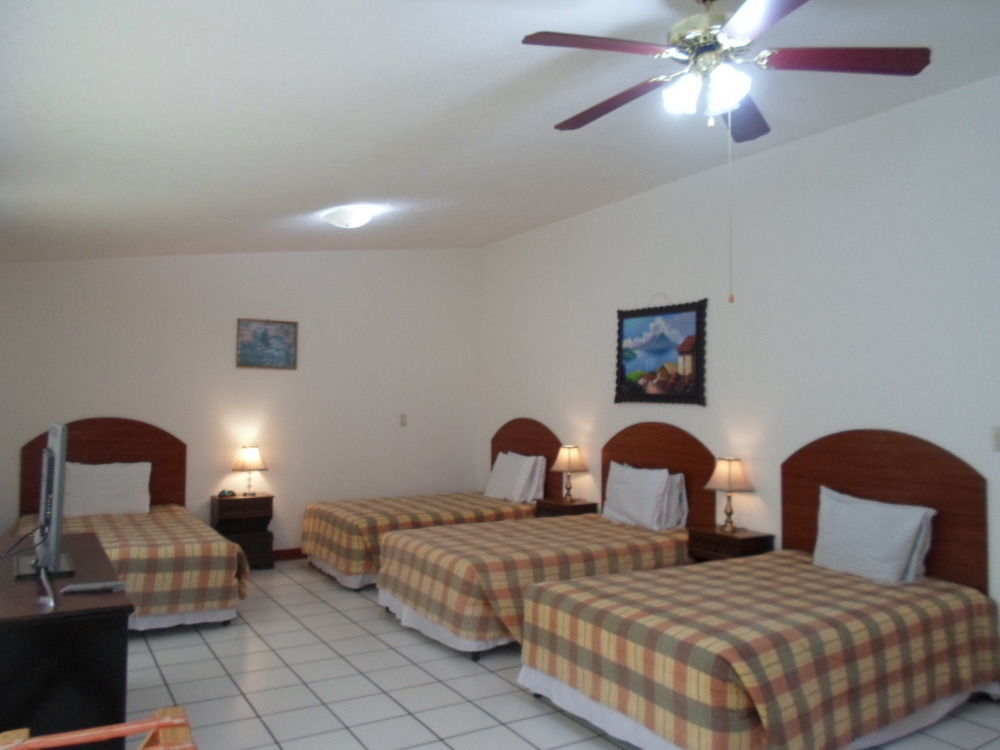 Novohostal B&B Guatemala City Екстер'єр фото