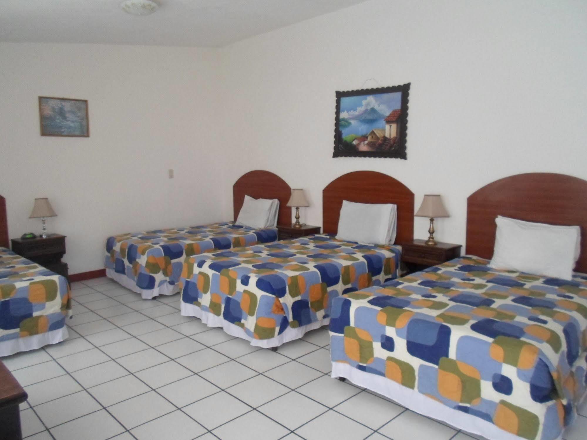 Novohostal B&B Guatemala City Екстер'єр фото